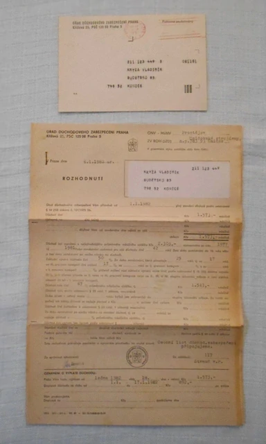 Osobní list důchodového zabezpeční Rozhodnutí o přiznání starobního důchodu Praha 1982