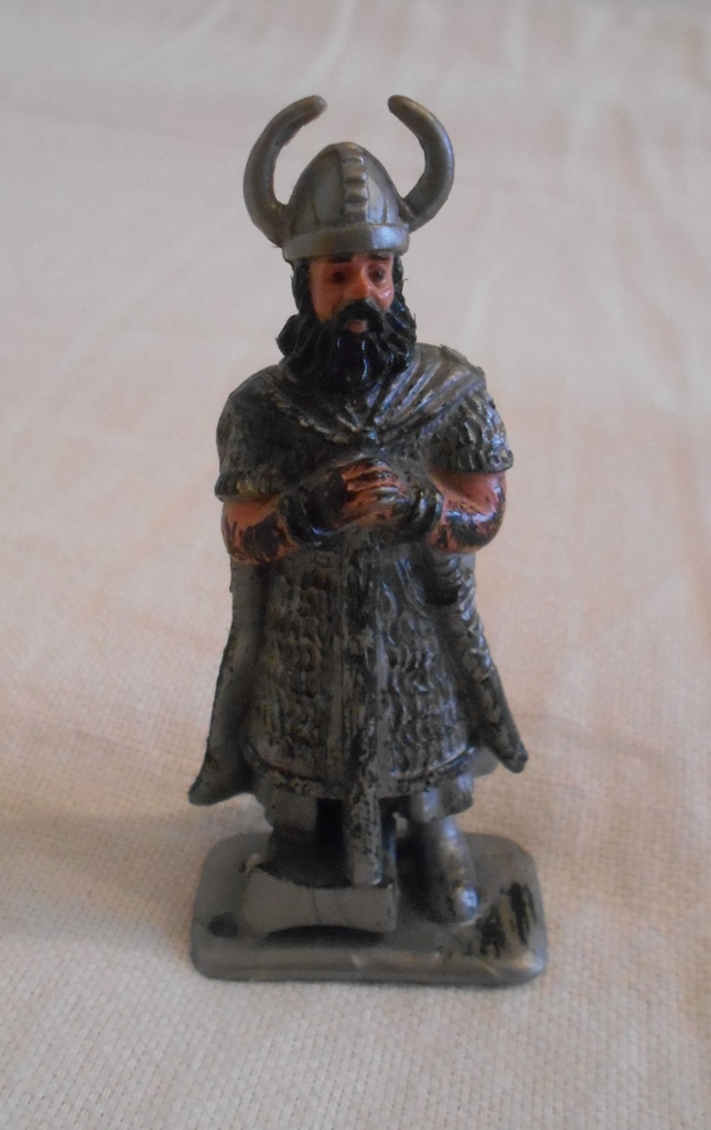 Dětská figurka - stojící viking šedý - 7,5 cm