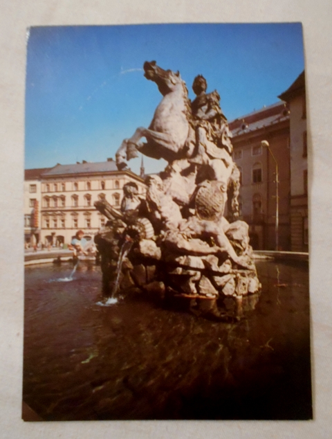 Pohlednice Olomouc Caesarova kašna - barevná vypsaná