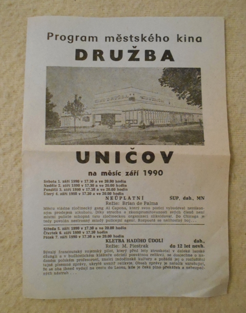 Program městského kina Družba Uničov na měsíc září 1990