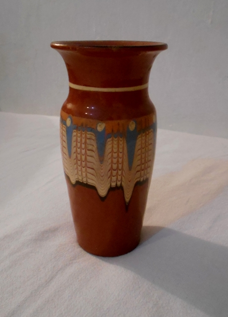 Bulharská keramika - zdobená vázička 14,5 x 7 cm