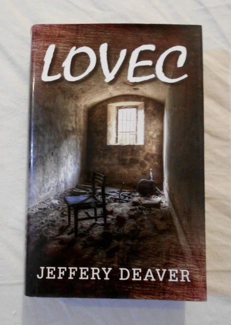 Jeffery Deaver - Lovec - Domino 2011