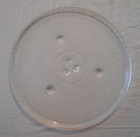 Talíř do mikrovlnné trouby - průměr 31,5 cm hnaný - POUŽITÝ