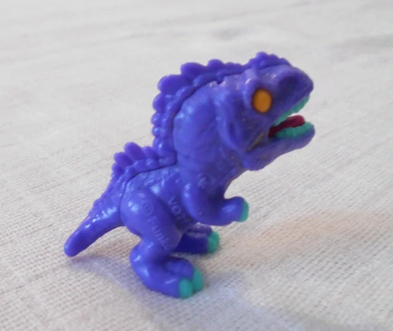 Dětská figurka - Gigantosaurus Kinder Joy - Jurassic World Funko Pop! VQ285 - 4,5 cm