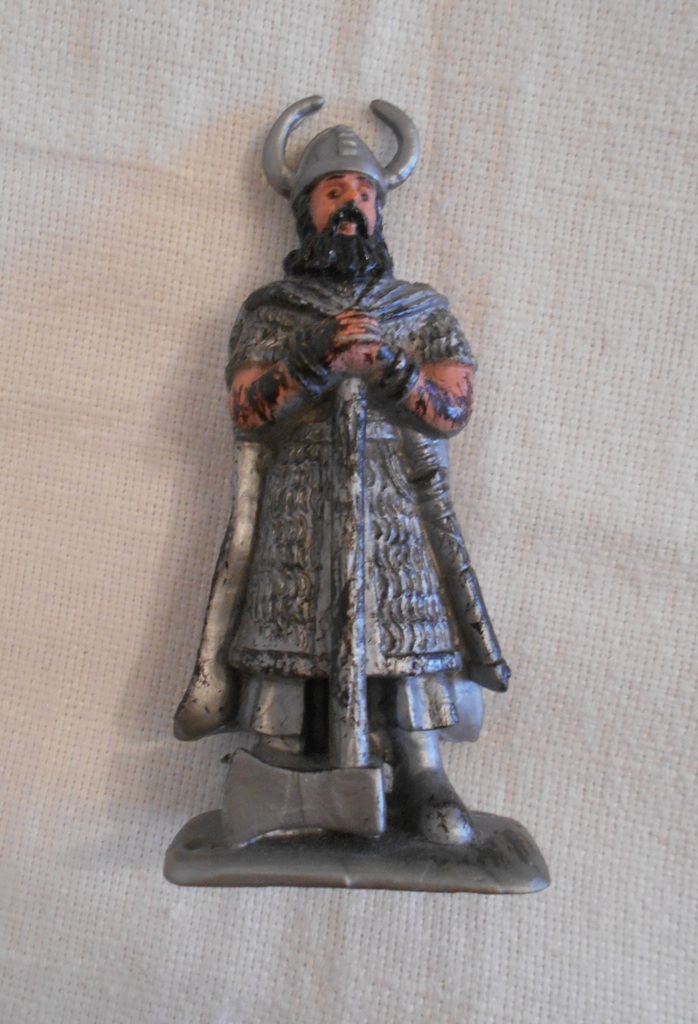 Dětská figurka - stojící viking šedý - 7,5 cm