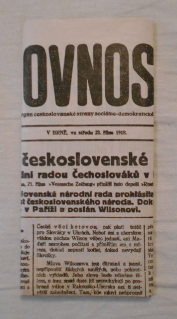 Replika deníky říjen 1918 - výběr titulních listů