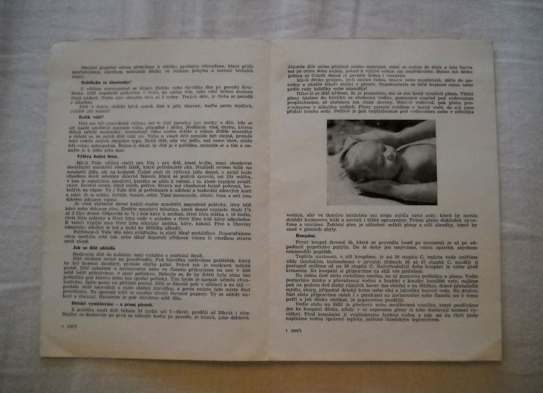 Zdravotnická brožura Do prvních dnů nového života - 1951