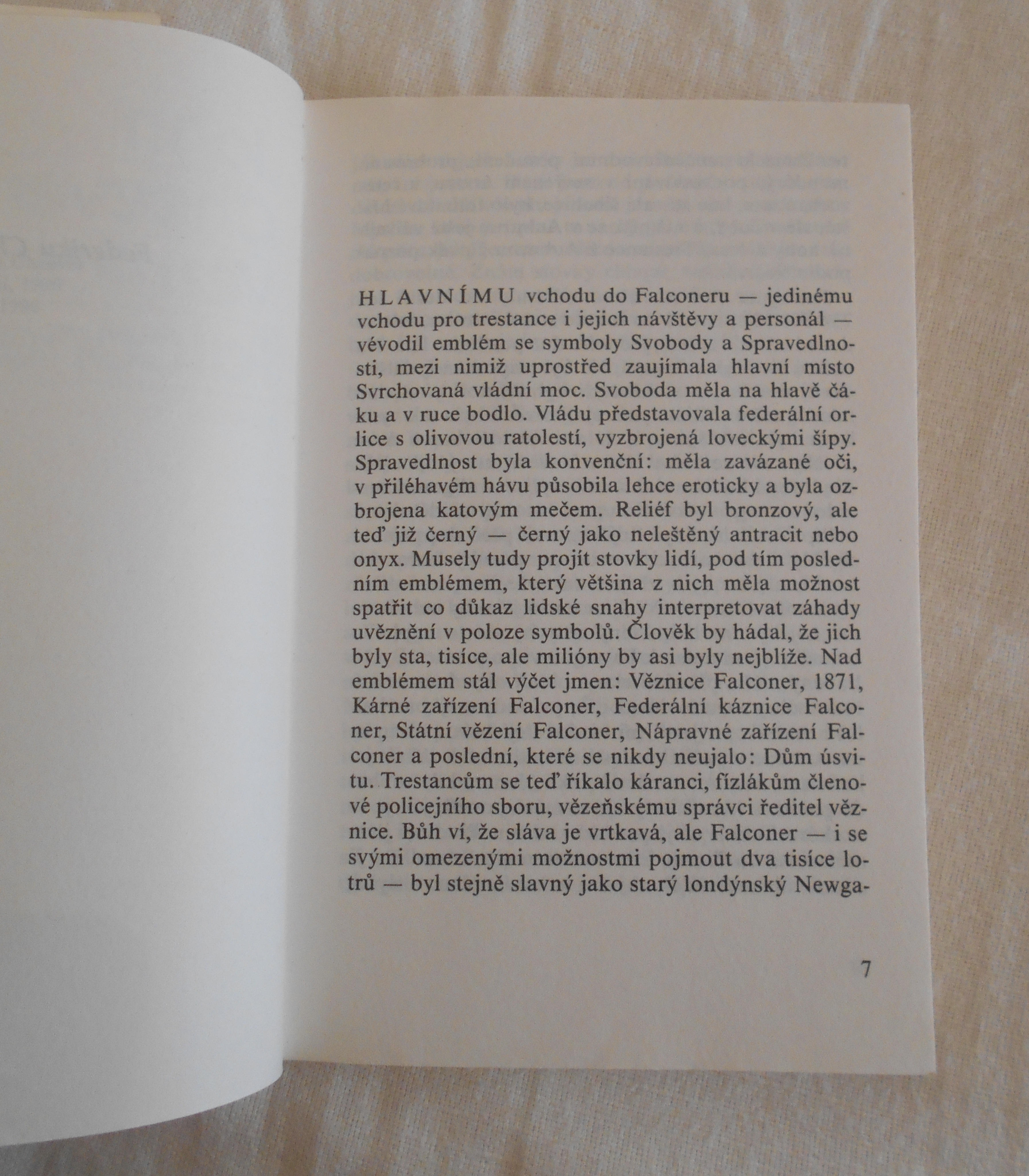 John Cheever - Věznice Falconer - Odeon 1990
