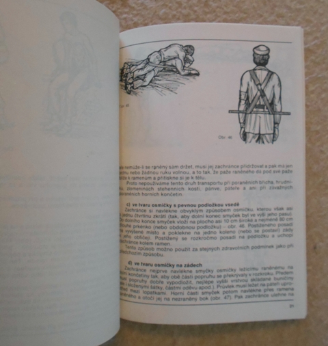 Co má umět každý občan - Zdravotnický odsun a polohování raněných I. - 1977