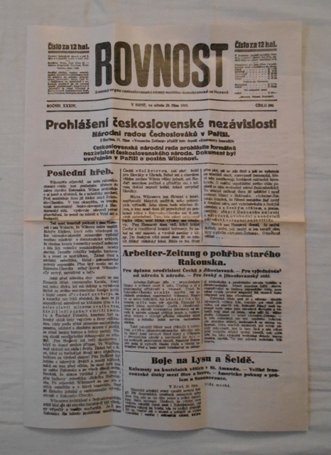 Replika deníky říjen 1918 - výběr titulních listů