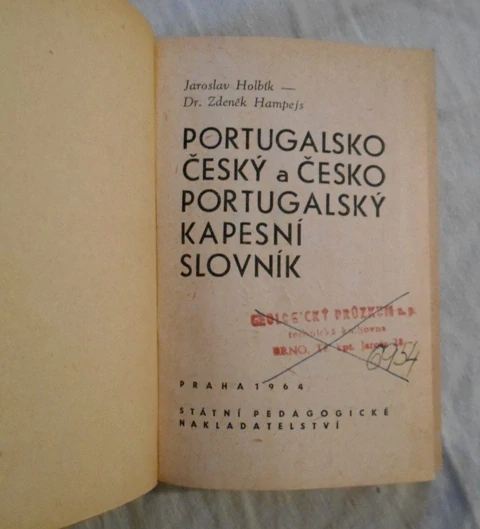Portugalsko-český a česko-portugalský kapesní slovník - SPN 1964