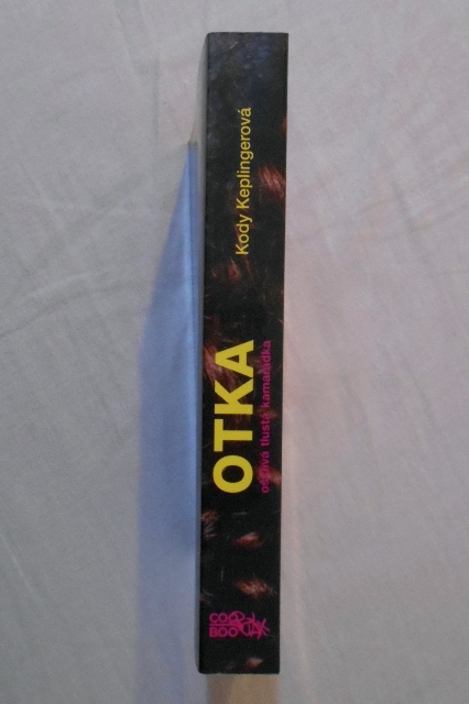 Kody Keplingerová - OTKA ošklivá tlustá kamarádka - 2015