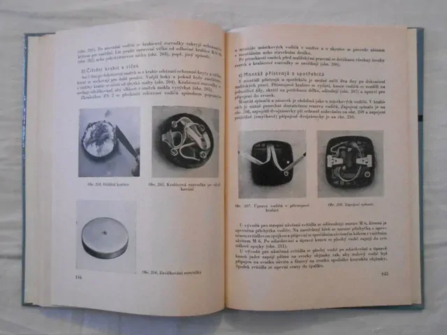 Kvapilík, Sládek - Elektrické rozvody můstkovými a plochými vodiči - 1975