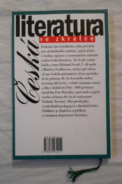 P. Hanuška, V. Novotný - Česká literatura ve zkratce 4 - 2001
