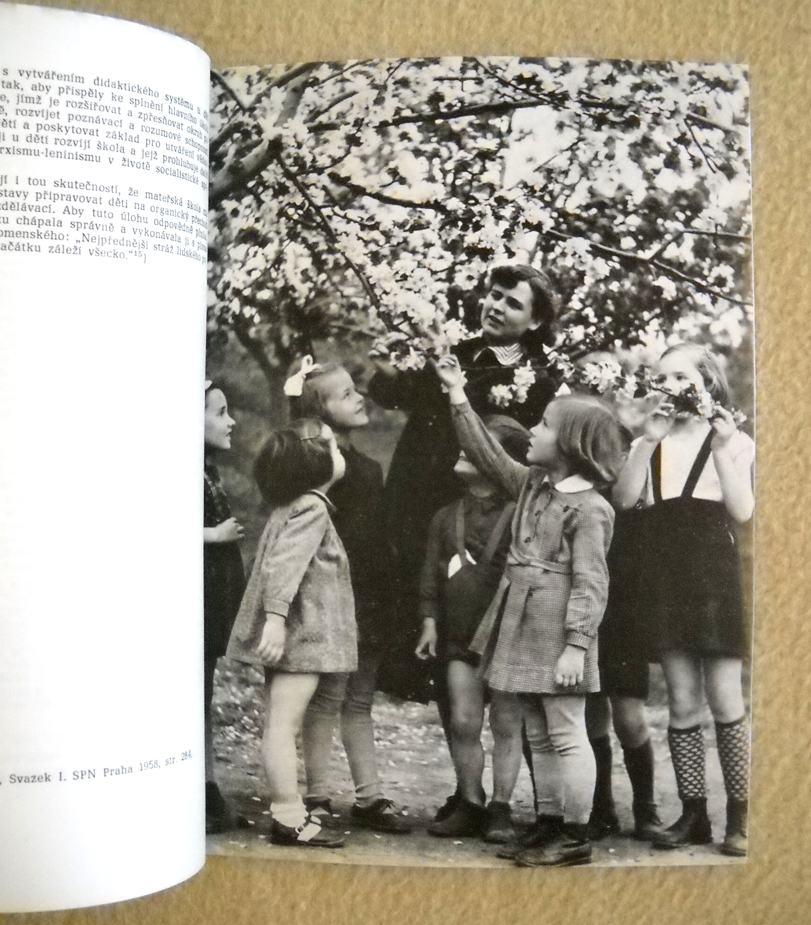Předškolní výchova v Praze - Mezinárodní seminář předškolní výchovy 1962