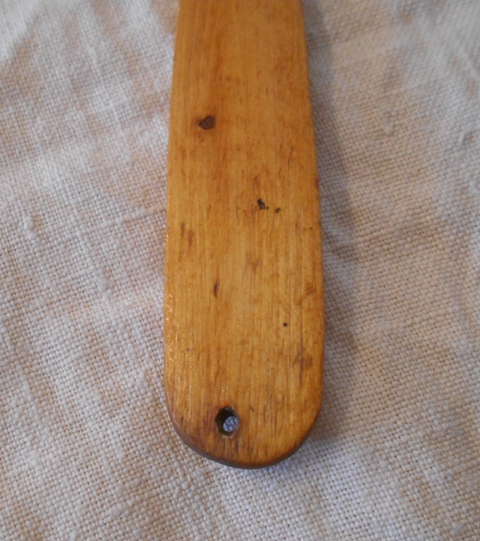 Dřevěná lžíce zdobená lidovými motivy - 24 cm