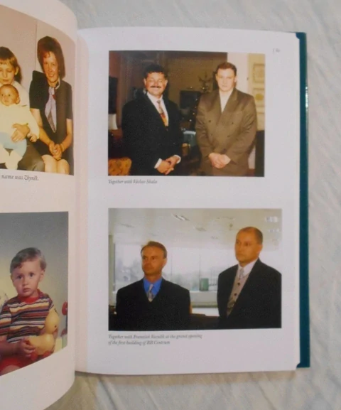 Radim Passer - 3 a 1/2 roku + 3 1/2 Years - 2019 - sada 1 kniha ve dvou jazykových mutacích