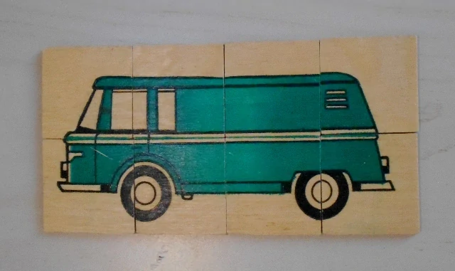 Dřevotřískové puzzle kostičky Auta 6 motivů x 8 kostek - Německo retro