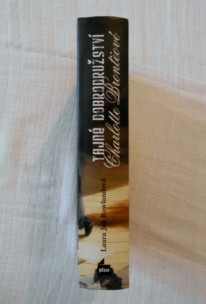 Laura Joh Rowland - Tajné dobrodružství Charlotte Brontëové - 2010