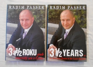 Radim Passer - 3 a 1/2 roku + 3 1/2 Years - 2019 - sada 1 kniha ve dvou jazykových mutacích
